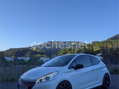 Blanco Usado 2013 Peugeot 208 GTi Utilitario | 9800 € (Precio justo)
