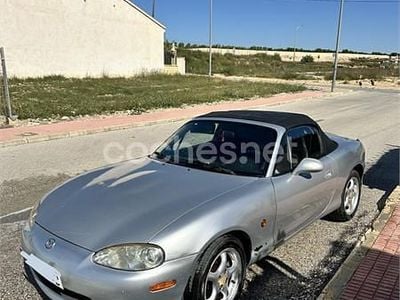 Usado Mazda MX5 Active 110 CV (80 kW) 2003 Gris / plata Descapotable