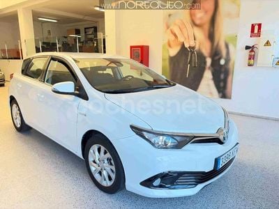 Toyota Auris Hybrid