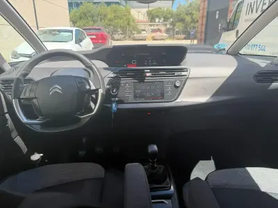 Usado Citroën Spacetourer Feel 115 CV (84 kW) 2017 Negro Monovolumen