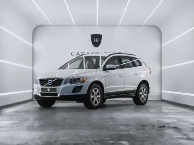 Käytetty Volvo XC60 Momentum 205 HP (150 kW) 2010 Valkoinen Katumaasturi