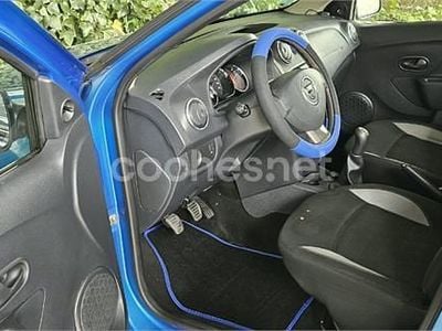 Begagnad Dacia Sandero Stepway 90 HK (66 kW) 2015 Blå Sedan
