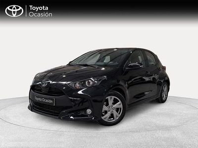 Usado Toyota Yaris Hybrid Active 116 CV (85 kW) 2025 Negro Berlina