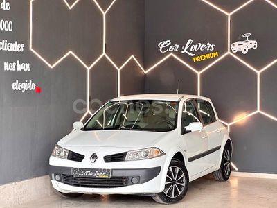 Usado Renault Mégane II Dynamique 105 CV (77 kW) 2008 Blanco Berlina