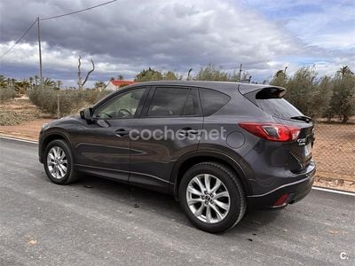 Usado Mazda CX-5 Luxury 150 CV (110 kW) 2014 Gris / plata SUV