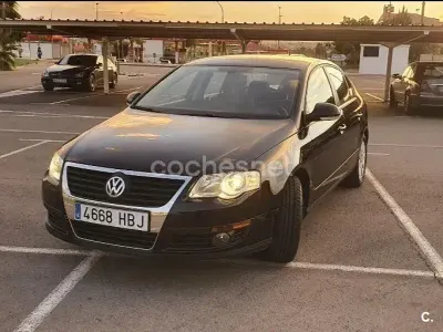Usado VW Passat Edition 110 CV (80 kW) 2011 Negro Berlina