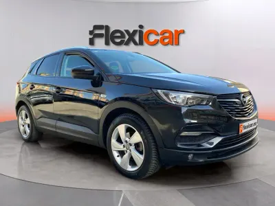 Usado Opel Grandland X Business 131 CV (96 kW) 2018 Negro SUV