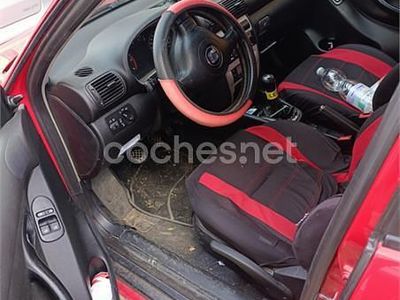 Rojo Usado 2005 Seat Leon Berlina | 2500 € (Precio justo)