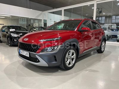 Usado Hyundai Kona 120 CV (88 kW) 2022 Granate SUV