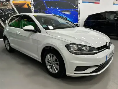 Usado VW Golf VII Edition 115 CV (84 kW) 2019 Blanco Berlina