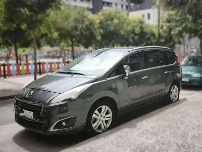 Usado Peugeot 5008