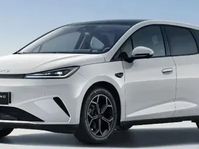 Nuevo BYD Dolphin Comfort 155 kW (212 CV) 2026 Blanco Utilitario