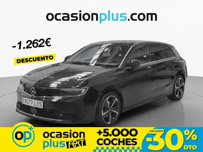 Usado Opel Astra Elegance 130 CV (95 kW) 2022 Negro Utilitario
