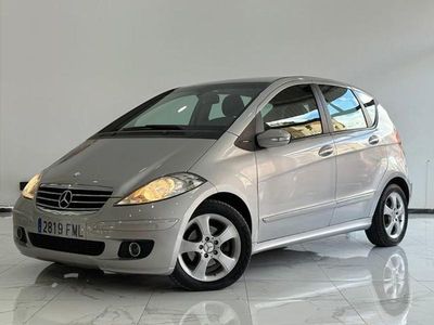 Usado Mercedes A180 Avantgarde 109 CV (80 kW) 2007 Gris Utilitario