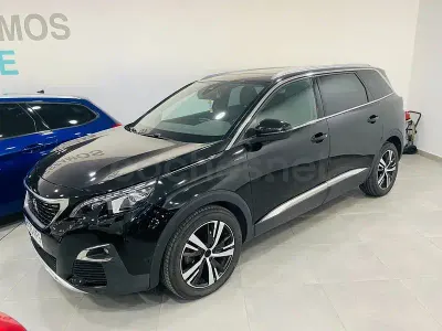 Usado Peugeot 5008 GT-line 150 CV (110 kW) 2017 Negro SUV