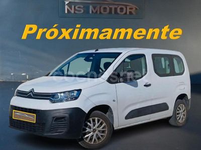 Usado Citroën Berlingo Live 102 CV (75 kW) 2022 Blanco Monovolumen