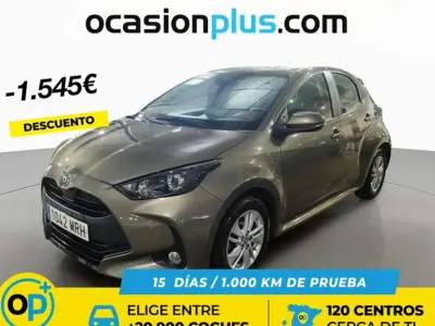 Usado Toyota Yaris Edition 125 CV (91 kW) 2024 Marrón Utilitario