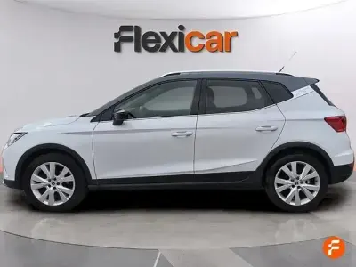 Używany Seat Arona Xperience 110 KM (80 kW) 2022 Biały SUV