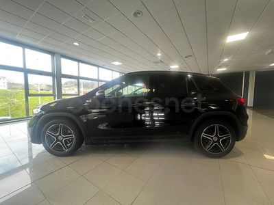 Usado Mercedes GLA200 150 CV (110 kW) 2021 Negro SUV