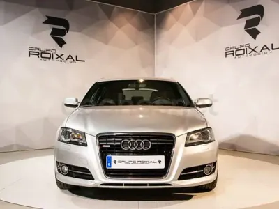 Usado Audi A3 Ambition 170 CV (125 kW) 2011 Gris / plata Utilitario