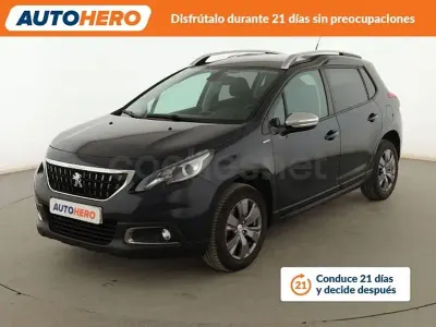 Usado Peugeot 2008 Style 110 CV (80 kW) 2018 Gris / plata SUV