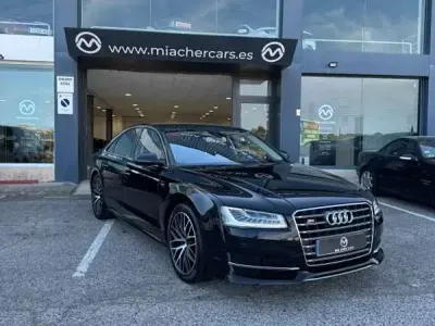 Usado Audi S8 519 CV (381 kW) 2016 Negro Berlina
