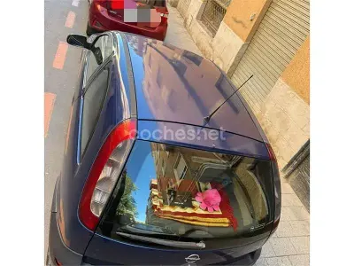 Używany Opel Corsa Edition 75 KM (55 kW) 2003 Niebieski Hatchback
