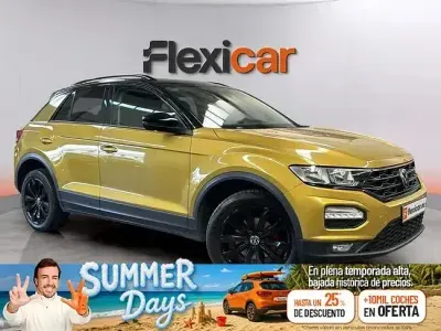 Usado VW T-Roc Advance 150 CV (110 kW) 2022 Amarillo SUV