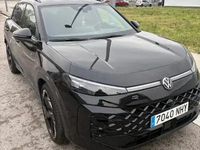 Usado VW T-Roc Cabriolet R-line 150 CV (110 kW) 2025 Negro SUV