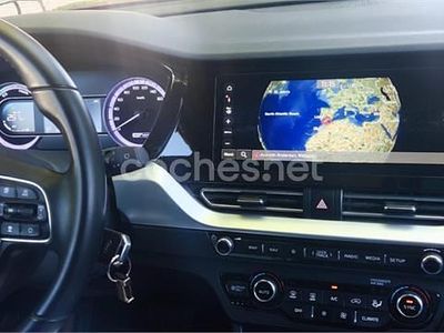 Käytetty Kia Niro 141 HP (103 kW) 2021 Valkoinen Katumaasturi