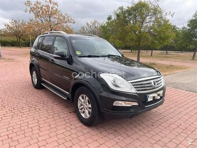 Usado Ssangyong (KGM) Rexton Premium Plus 155 CV (114 kW) 2013 Negro SUV