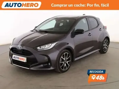 Usado Toyota Yaris Hybrid Style 116 CV (85 kW) 2020 Gris Berlina