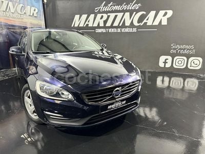 Usado Volvo V60 Kinetic 120 CV (88 kW) 2017 Azul Familiar
