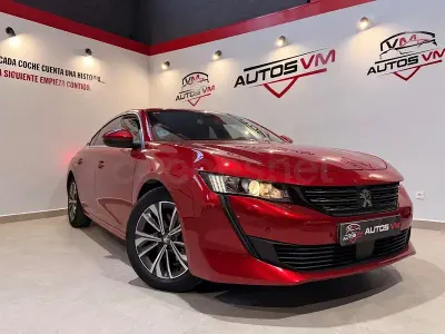 Usado Peugeot 508 Allure 130 CV (95 kW) 2021 Granate Berlina
