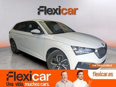 Usado Skoda Scala Ambition 110 CV (80 kW) 2023 Blanco Utilitario