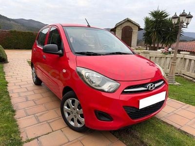 Usado Hyundai i10 Comfort 85 CV (62 kW) 2012 Rojo Utilitario