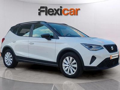 Usado Seat Arona Style 116 CV (85 kW) 2023 Blanco SUV