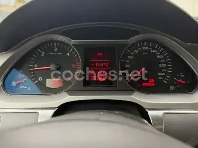 Usado Audi A6 S-Line 225 CV (165 kW) 2004 Azul Berlina