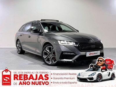 Gris / plata Usado 2022 Skoda Octavia RS Familiar | 34.490 € (Caro)
