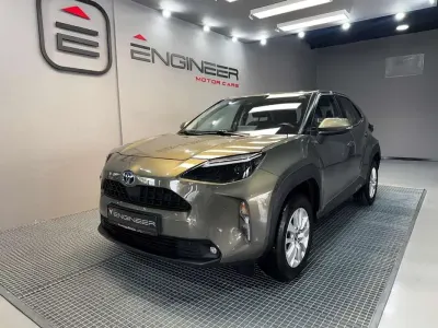 Occasion Toyota Yaris Cross Business Edition 116 PK (85 kW) 2022 Groen SUV
