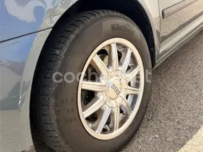 Usado Skoda Octavia Active 105 CV (77 kW) 2006 Gris / plata Berlina