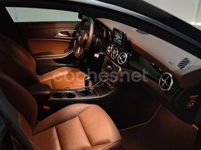 Mercedes CLA200