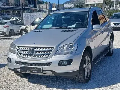 Usado Mercedes ML320 224 CV (164 kW) 2006 Gris SUV
