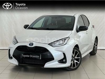 Blanco Usado 2022 Toyota Yaris Hybrid Style Berlina | 19.990 € (Un poco caro)