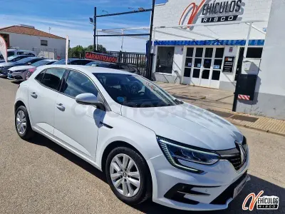 Usado Renault Mégane II Business 115 CV (84 kW) 2022 Blanco Berlina