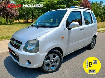 Usado Opel Agila Cosmo 70 CV (51 kW) 2007 Gris / plata Berlina