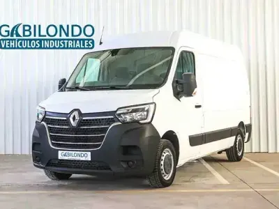 Usado Renault Master 135 CV (99 kW) 2023 Blanco Monovolumen