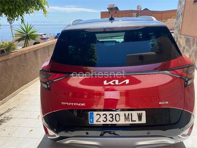 Rojo Usado 2023 Kia Sportage SUV | 29.900 € (Buen precio)