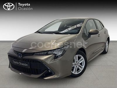 Beige Usado 2021 Toyota Corolla Active Berlina | 18.500 € (Buen precio)