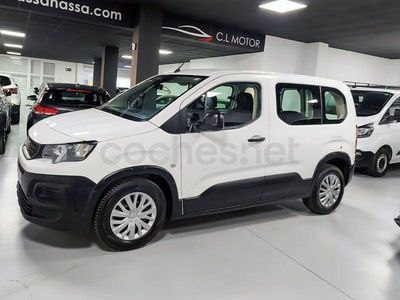 Usado Peugeot Rifter Active 100 CV (73 kW) 2020 Blanco Monovolumen